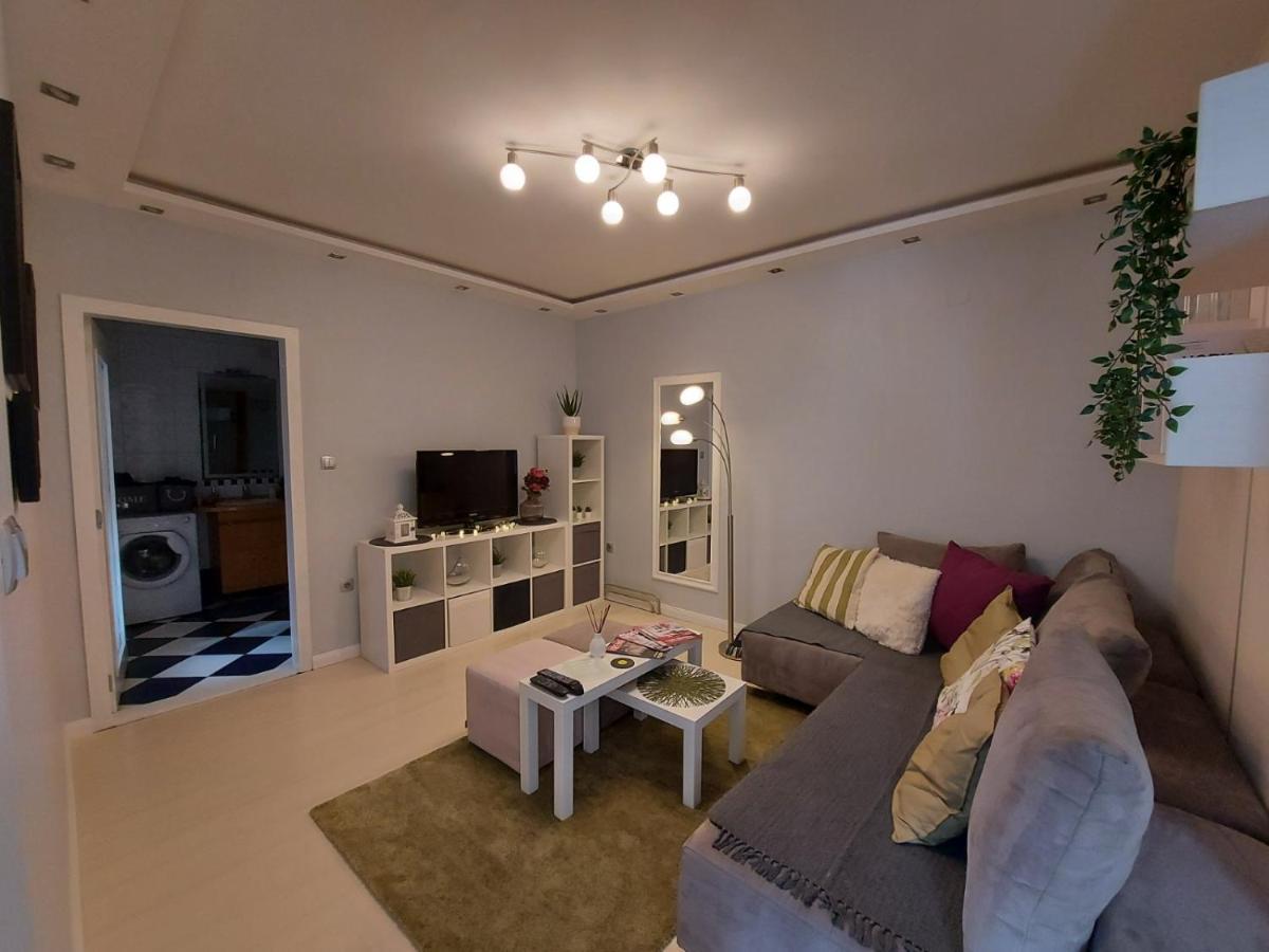 Center Danube Street Apartment Novi Sad Exterior photo
