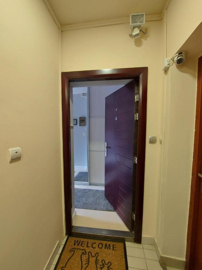 Center Danube Street Apartment Novi Sad Exterior photo